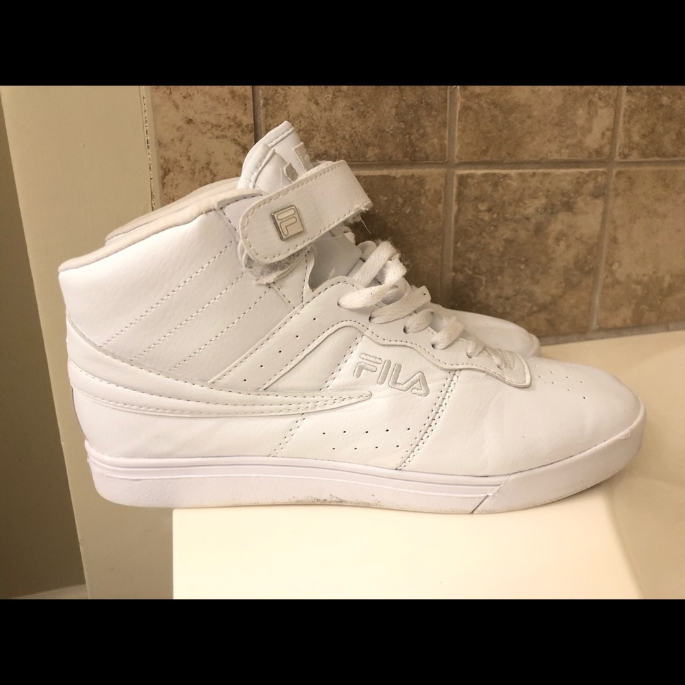 FILA.  SIZE 10.5